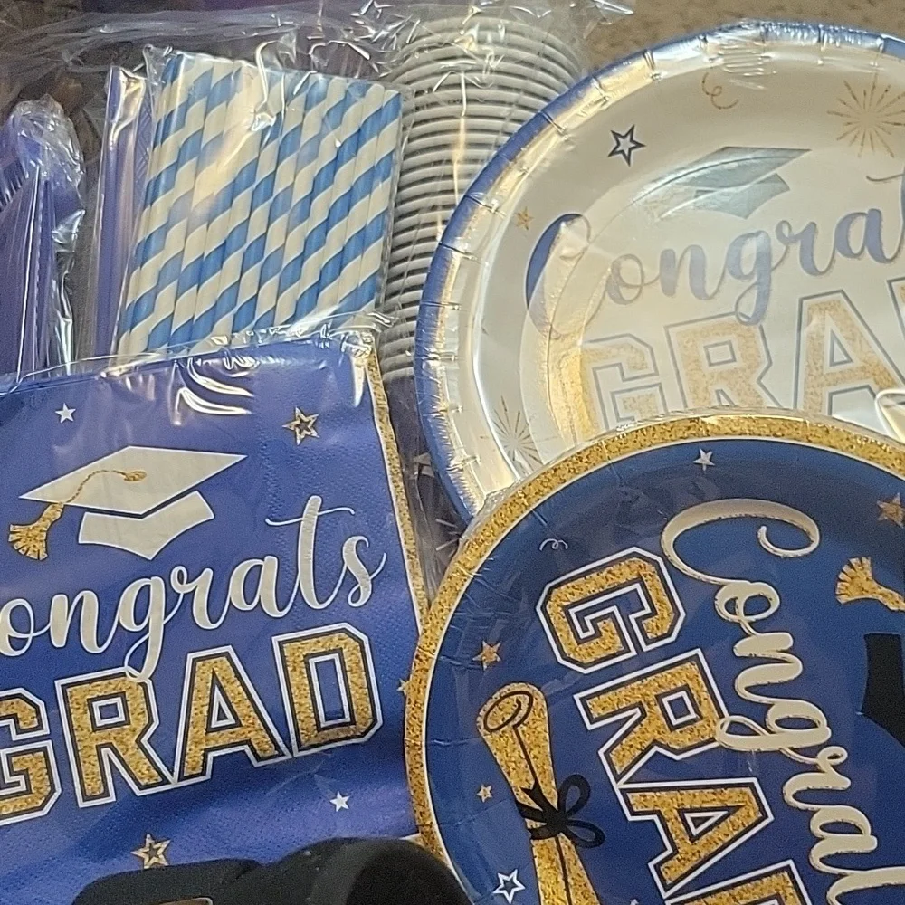 193 piece graduation set ble gold no year 24 piece per item 1 banner